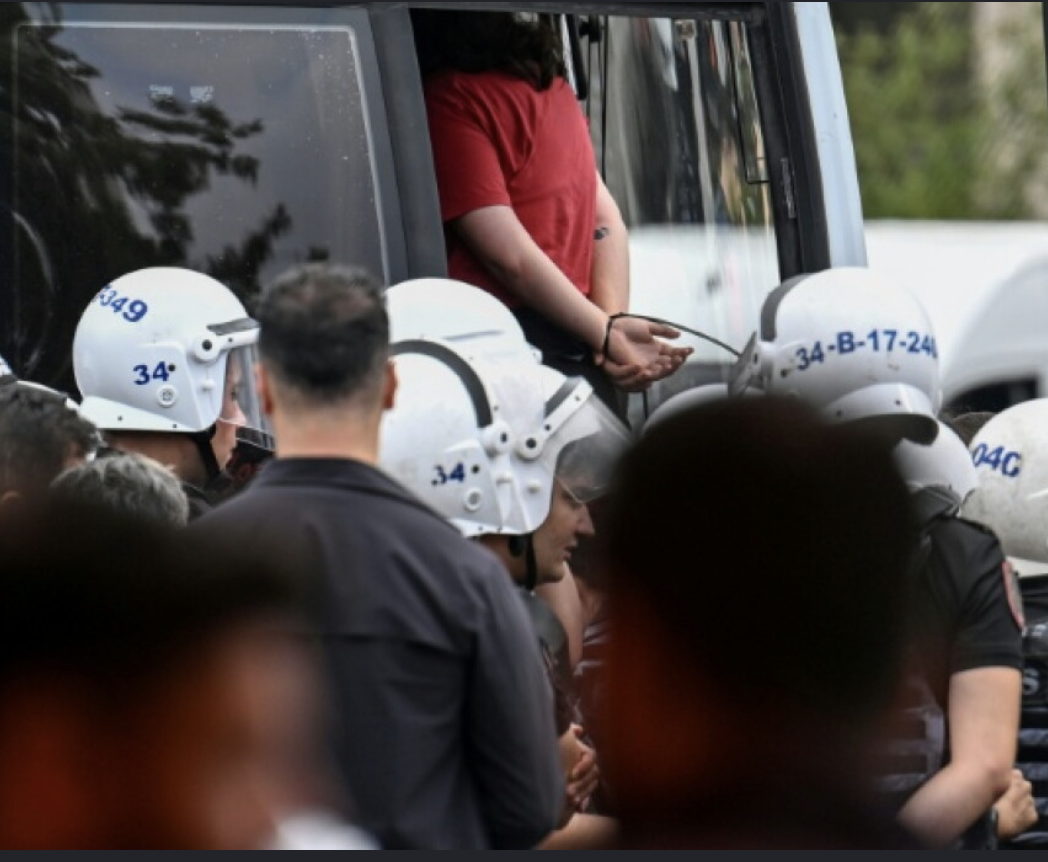 トルコ イスタンブール抗議で数十人拘束