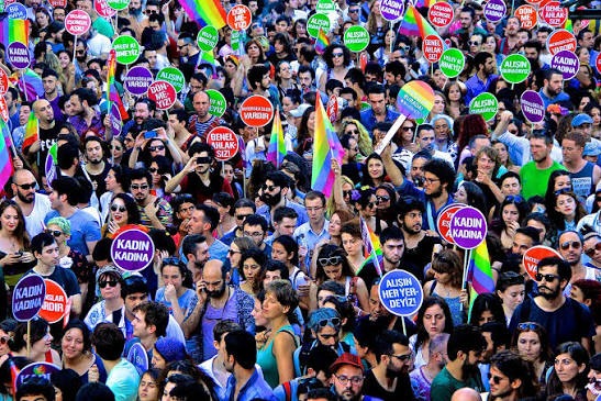 la Répression des Droits LGBTQ+ Ébranle L'État de Droit Turc la Répression des Droits LGBTQ+ Ébranle L'État de Droit Turc